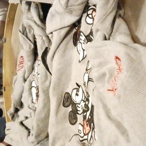 Disney Mickey Minnie Sweater L